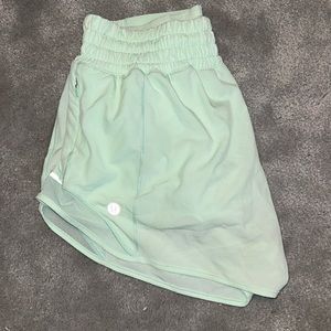 Lululemon Hotty hots size 4 high rise mint